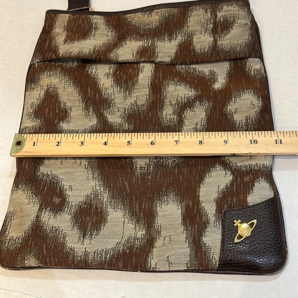 Authentic vintage Vivienne  Westwood Crossbody bag safari print - Picture 12 of 13